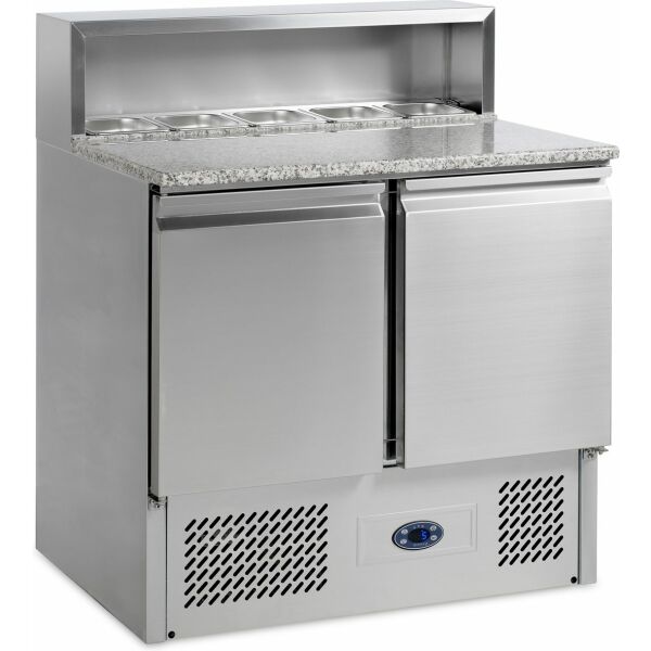 Fridge, freezer, pizza tables, saladettes, etc. made of stainless steel