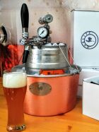 Beer dispenser for 5l cans with 16g mini pressure reducer & compensator tap in excl. Wooden box