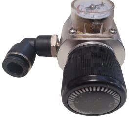 Premium CO² Druckminderer 1-leitig von Micromatic 3 bar für Soda Flaschen 425g