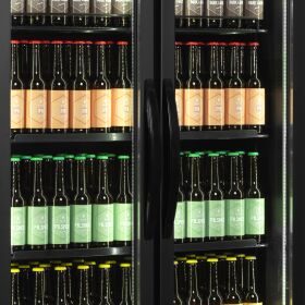 Tefcold Display-Kühlschrank in Schwarz 2 Selbstschließende Dreh-Glastüren | FSC891H Black
