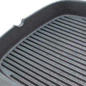 Cast iron grill pan, grooved, dimensions 24 x 24 cm