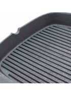 Cast iron serving pan with wooden coaster, dimensions 24 x 14 cm