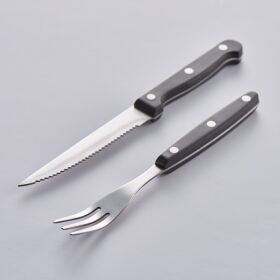 Steak and pizza knife with handle made of...